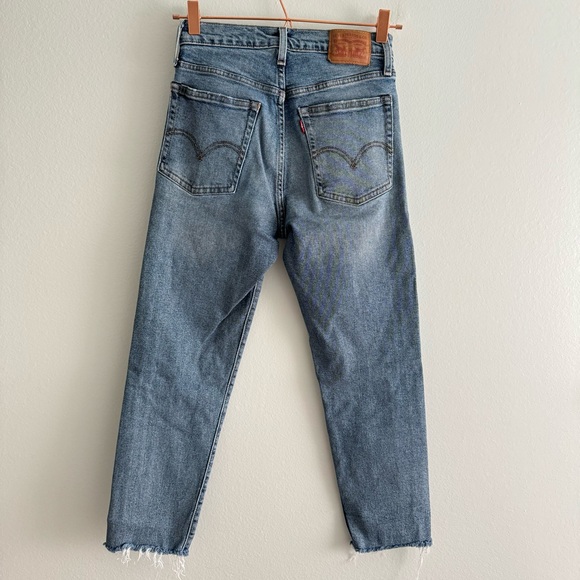 Women’s Levi’s 501 Wedgie Size 26 Medium Wash - Picture 8 of 10